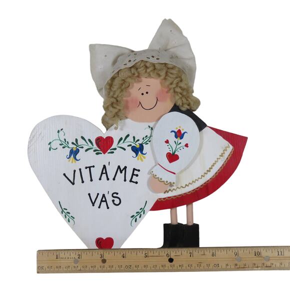 Hand Painted Folk Art Wooden Welcome Sign with Heart - Slovak "Vitame Vás" - Picture 7 of 15